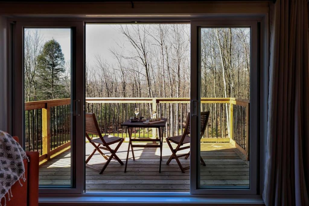 Chalet Woodpecker Lodge - Chaleureux Avec Foyer. Orford Extérieur photo