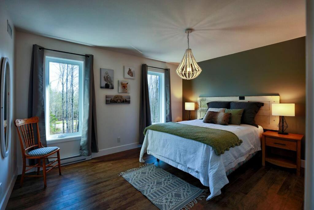 Chalet Woodpecker Lodge - Chaleureux Avec Foyer. Orford Extérieur photo